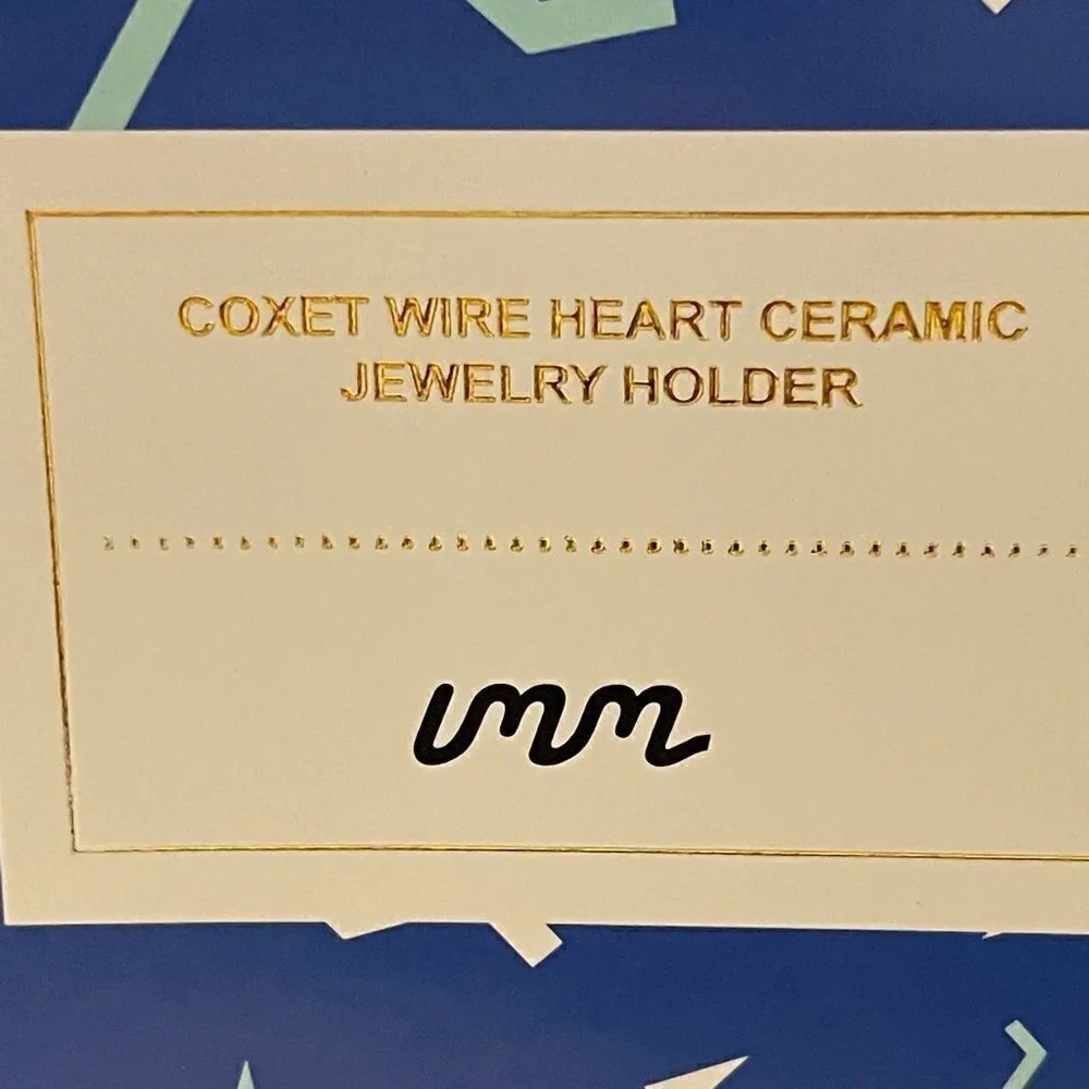 IMM Living BNIB Rose Gold Porcelain Coxet Wire Heart Ceramic Jewelry Holder